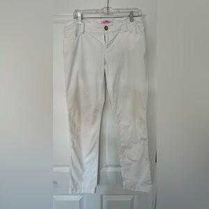 Lilly Pulitzer Whitw Ankle Summer weight slacks!